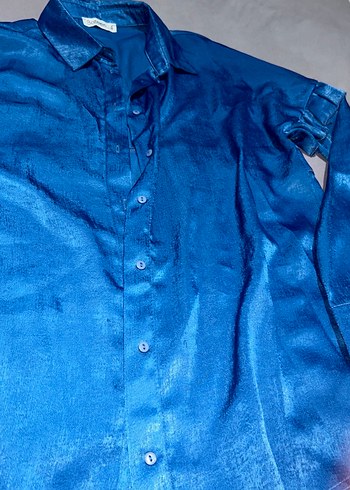 Düğmeli Mavi Uzun Kollu Saten Gömlek - Görsel 4