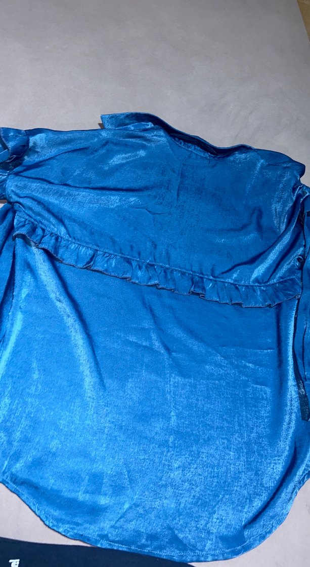 Düğmeli Mavi Uzun Kollu Saten Gömlek - Görsel 5