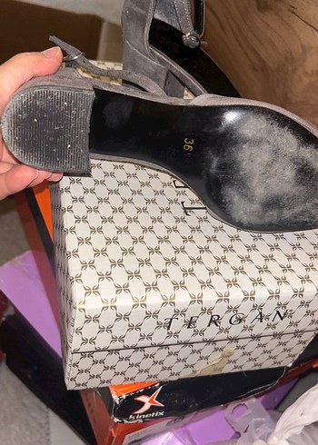 Gri Süet Topuklu Kadın Ayakkabı - Görsel 4