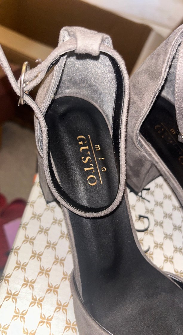 Gri Süet Topuklu Kadın Ayakkabı - Görsel 3