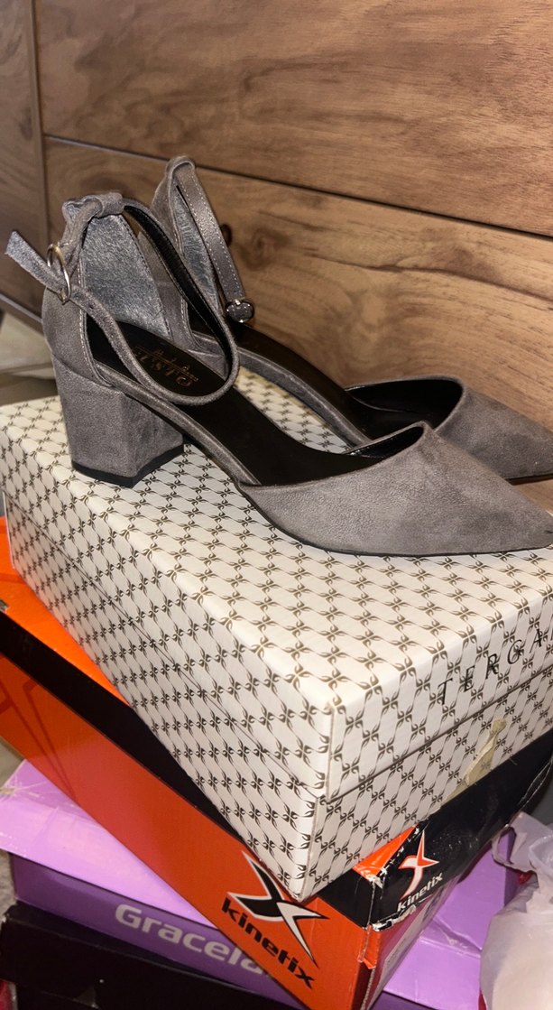 Gri Süet Topuklu Kadın Ayakkabı - Görsel 2