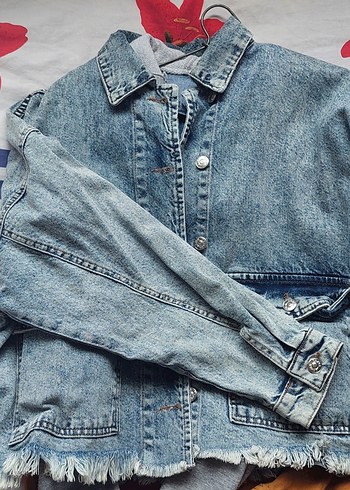 Gri Düğmeli Kadın Denim Ceket