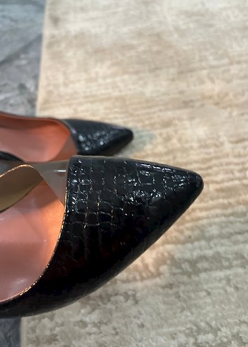 Siyah Deri Yılan Desenli Stiletto - Görsel 4