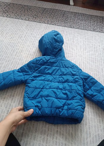 Erkek Çocuk Mavi Kapüşonlu Şişme Mont