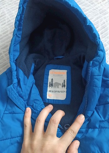 LC Waikiki Erkek Çocuk Mavi Kapüşonlu Şişme Mont