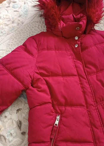 Bershka Kadın Pembe Kürklü Kısa Kışlık Mont