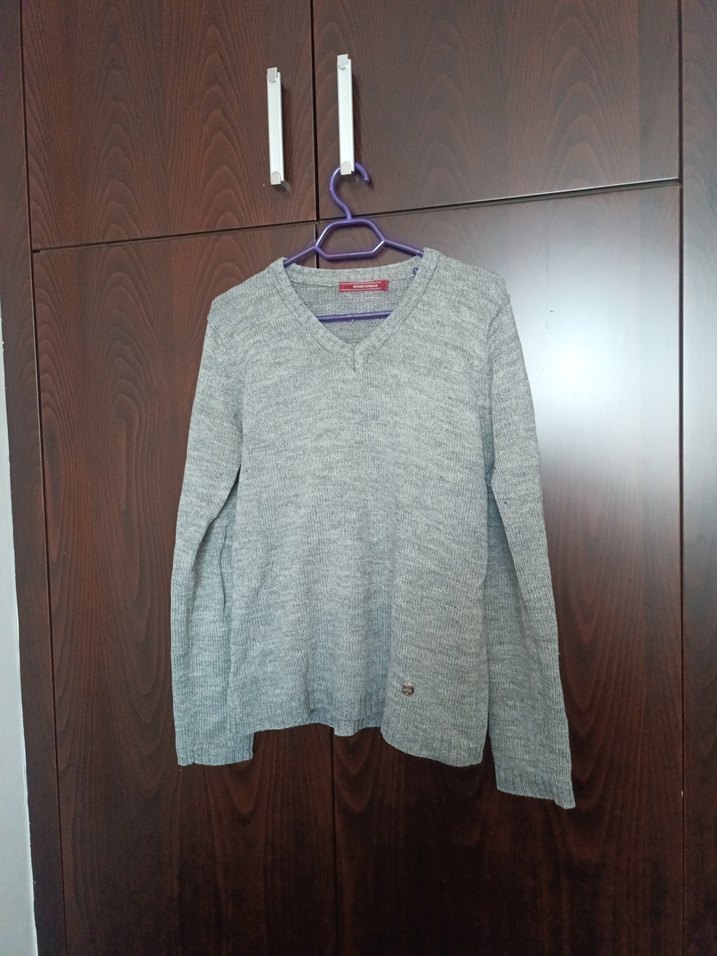 Gri V Yaka  Yün Kazak - Görsel 4