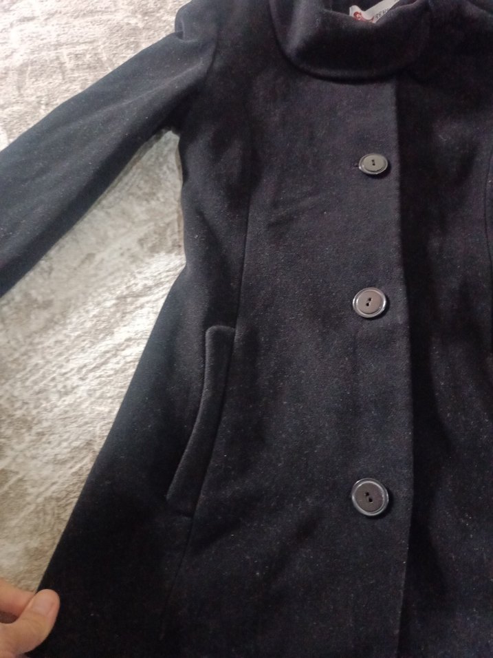 Fiyonklu Siyah Kadın Kaban - Görsel 4