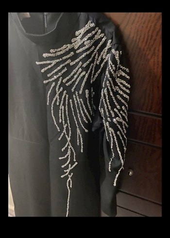 Nakışlı Siyah Uzun Kollu Uzun Elbise - Görsel 2