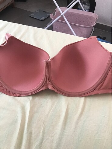 xl Beden Sütyen bir kere kullanıldı 85/D
