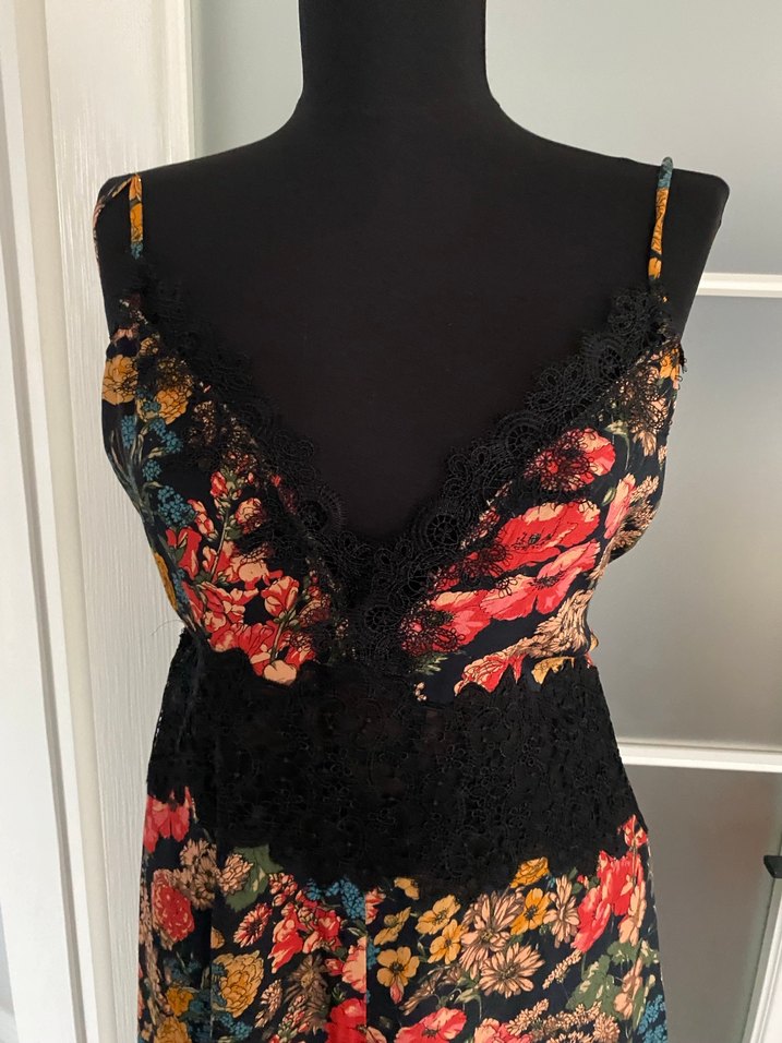 Çiçek Desenli Dantel Detaylı Uzun Bohem Tulum - Görsel 2