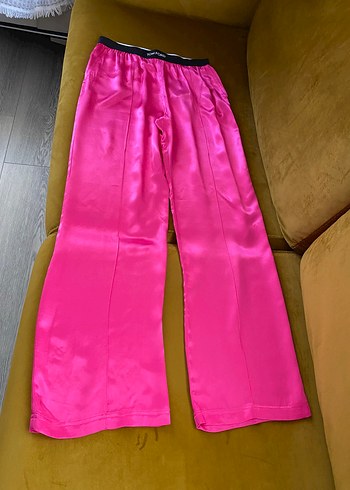 Parlak Pembe Saten Kadın Pantolon