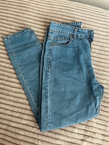 mom jean