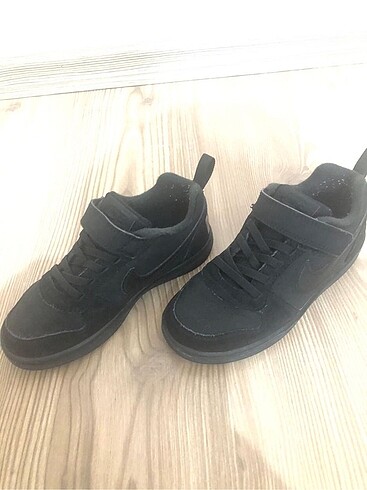 28 Beden Nike Çocuk Ayakkabı