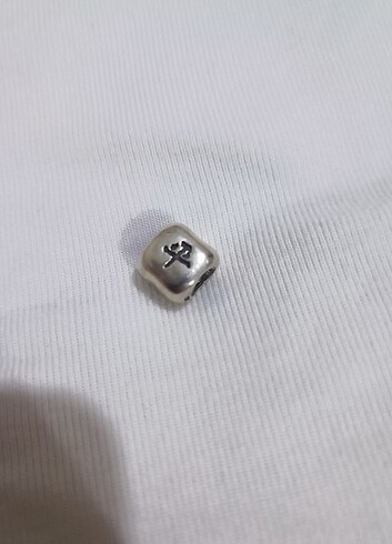 Pandora Pandora charm 