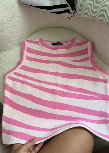 m Beden Pembe Zebra Desenli Kolsuz Triko bluz