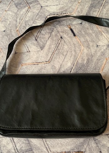 Zara Siyah Deri Kadın Omuz Çantası