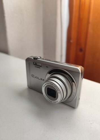 Casio Exilim EX-ZS5