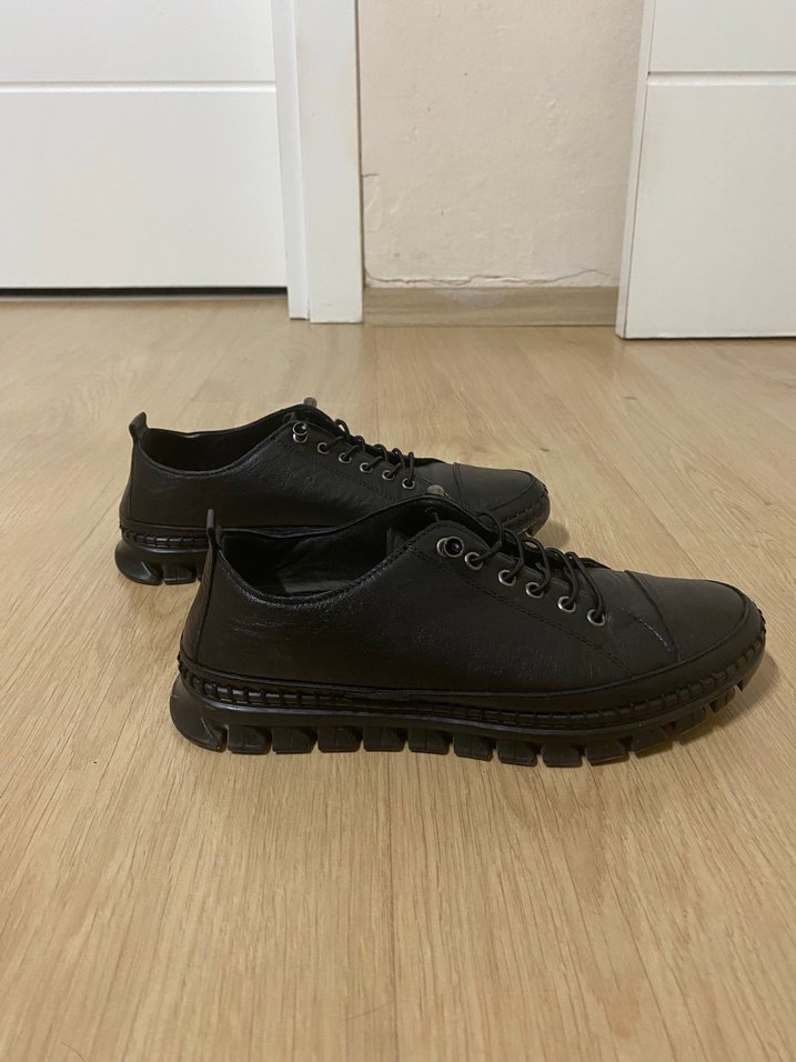 Siyah Minimalist Günlük Ayakkabı - Görsel 4
