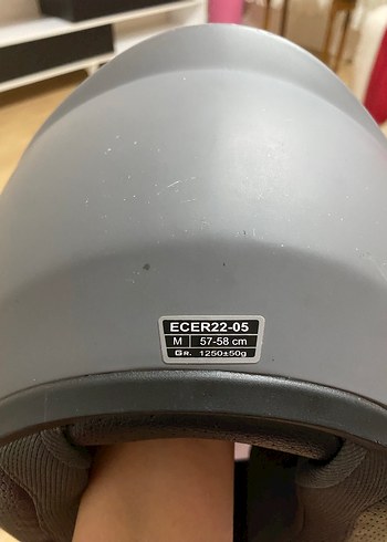 Temiz Kilitli Siyah Baskılı Motosiklet Kaskı - Görsel 6