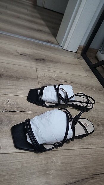 Diğer Ekonika sandalet