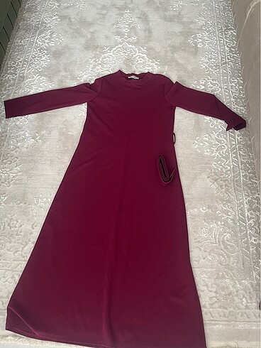 Pembe uzun elbise
