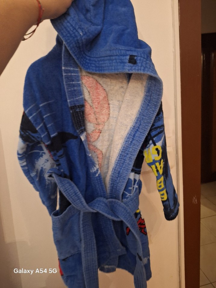 Erkek Çocuk Renkli Baskılı Mavi Bornoz - Görsel 2