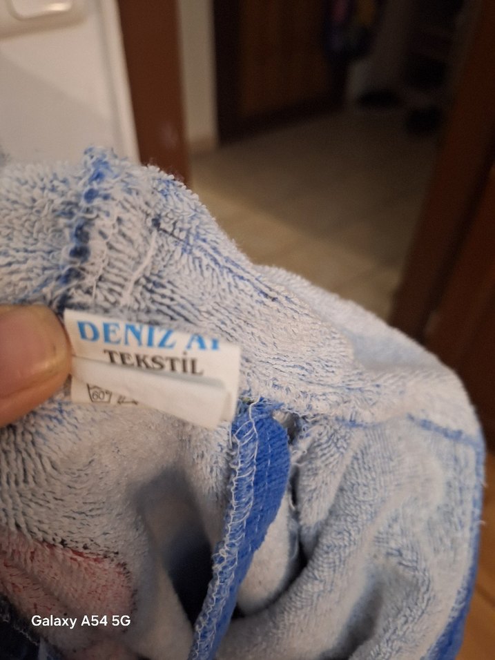 Erkek Çocuk Renkli Baskılı Mavi Bornoz - Görsel 3