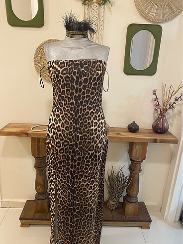 Leoparlı elbise