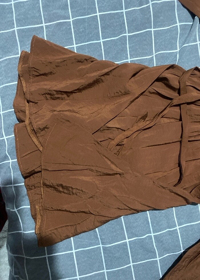 Kahverengi elbise - Görsel 3