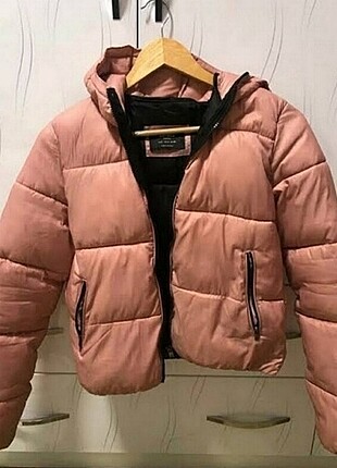 Pembe bershka mont