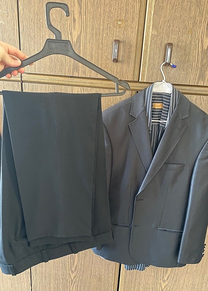 Gömlekli takım elbise - Görsel 3