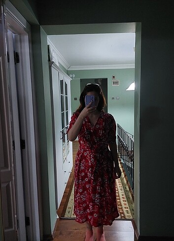 s Beden kırmızı Renk kırmızı çiçekli elbise