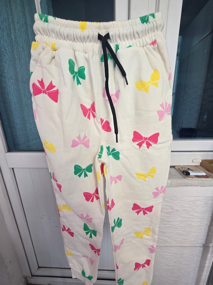 Uzun Kollu Fiyonklu Bebek Kız Takımı - Görsel 3