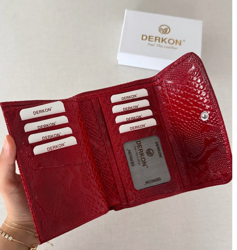 Kırmızı Parlak Yılan Desenli Deri Kadın Cüzdan - Görsel 2