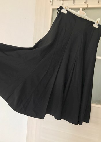 Siyah Salaş Dökümlü Uzun Etek - Görsel 3