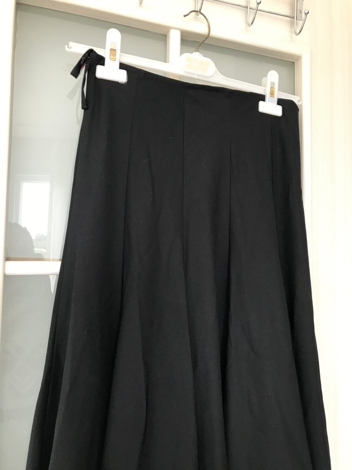 Siyah Salaş Dökümlü Uzun Etek - Görsel 2