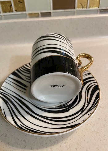 Siyah Beyaz Dalgalı Desenli 6'lı Kahve Fincanı Seti - Görsel 4