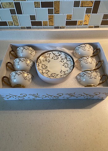 Altın renkli desenli fincan takımı - Görsel 3