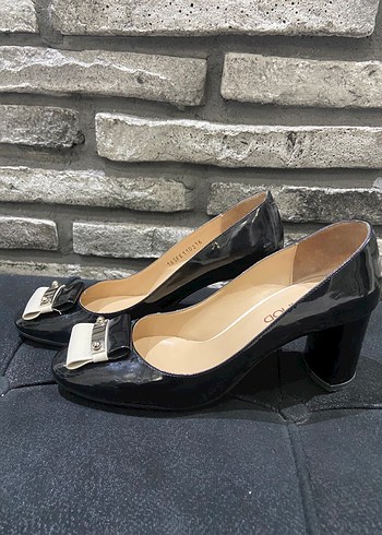 Kadın Siyah Klasik Topuklu Babet - Görsel 3