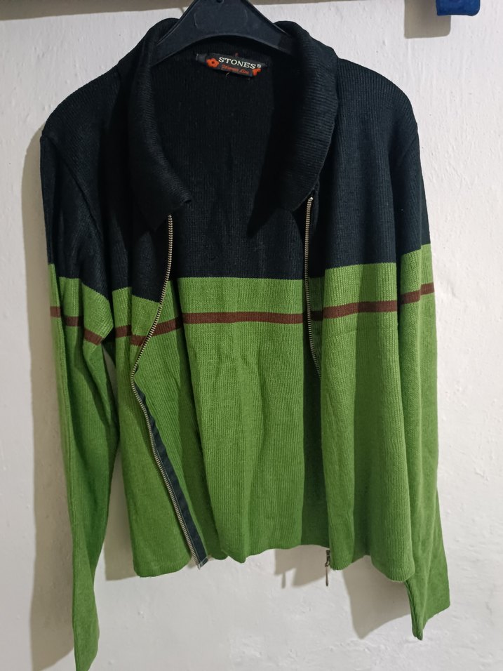 Kırmızı Siyah Boğazlı Örgü Kadın Kazak - Görsel 2