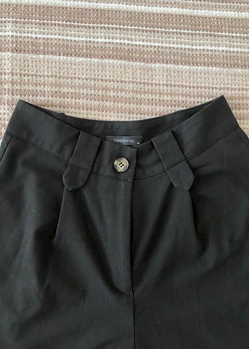 Kadın Siyah Midi Kumaş Pantolon - Görsel 2