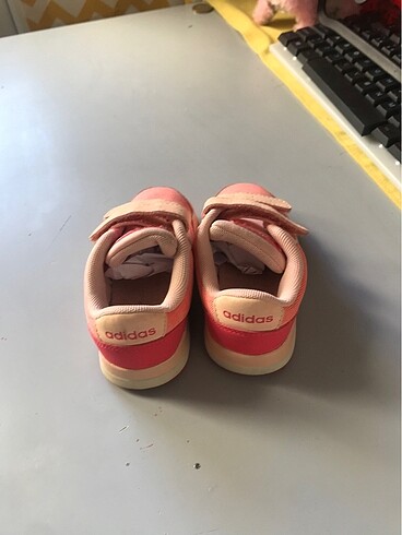 20 Beden turuncu Renk Adidas Ayakkabı