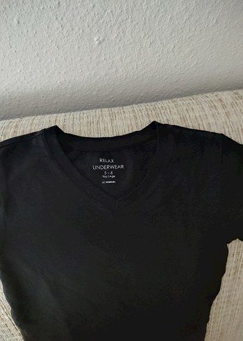 Siyah Erkek Çocuk V Yaka tshirt - Görsel 2