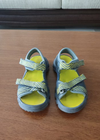 Decathlon Erkek Çocuk Gri Sarı Cırtlı Sandalet