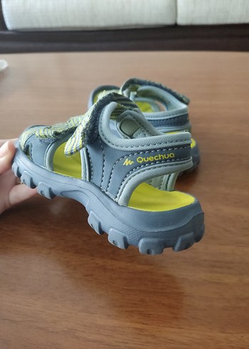 26 Beden sarı Renk Erkek Çocuk Gri Sarı Cırtlı Sandalet