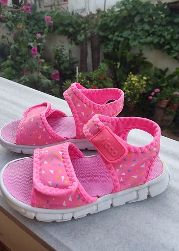 Vicco Kız Çocuk Pembe Cırtlı Sandalet