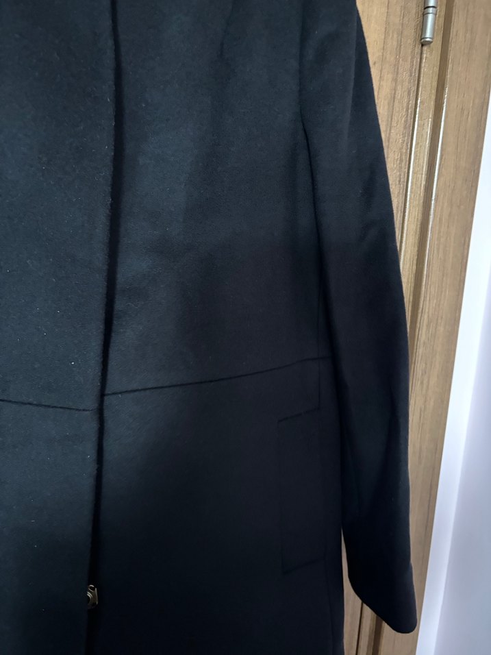 Massimo Dutti Siyah Yuvarlak Yaka Kaşe Kaban - Görsel 2