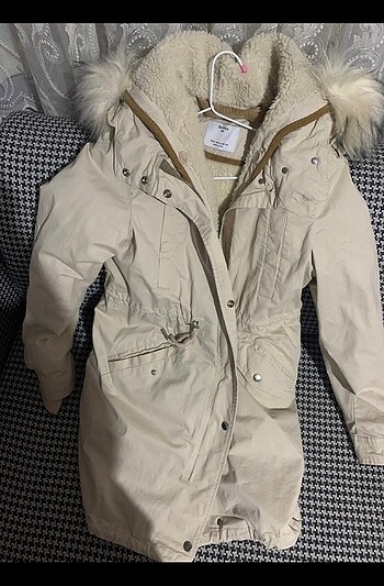 Bershka kapşonlu mont