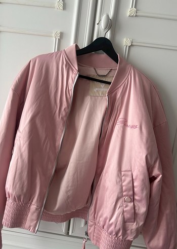 Guess kadın mont - Görsel 3